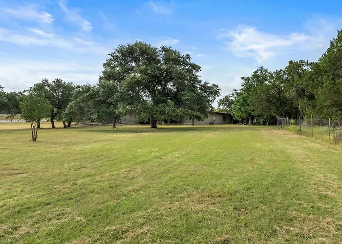 Private Hill Country Estate On 4 Acres L Pool *